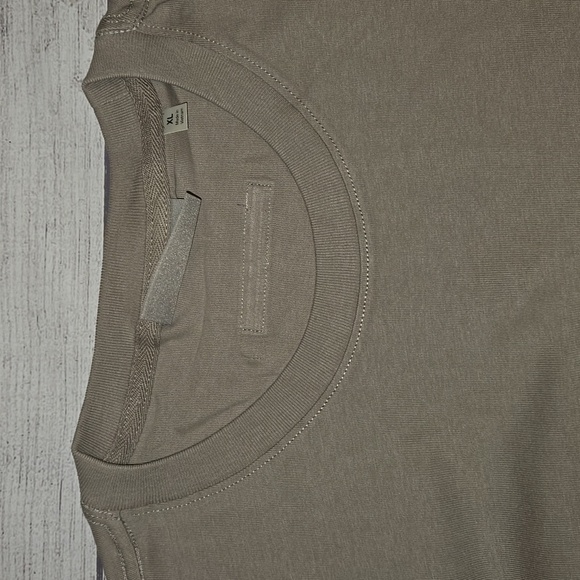 Essentials Fear of God Men's Short Sleeve T-Shirt Moss Size XL NWT - Picture 3 of 13